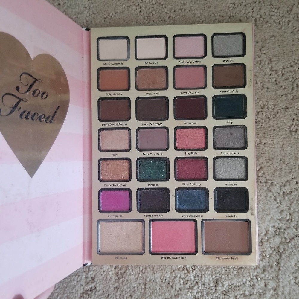 Too faced shadow palette